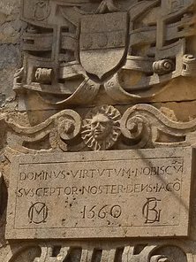 Les linteaux de l'église
